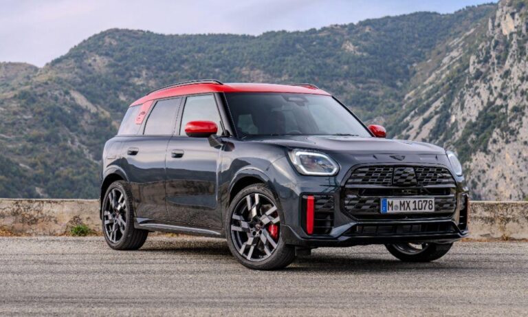 2024_Mini_JCW_Countryman_f5d34ca1c3
